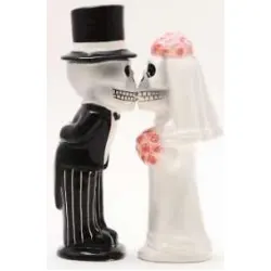 Love Never Dies Salt and Pepper Shakers